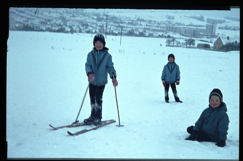29.Regensburg dec 1969 Brigitte,Marion,Peter.JPG
